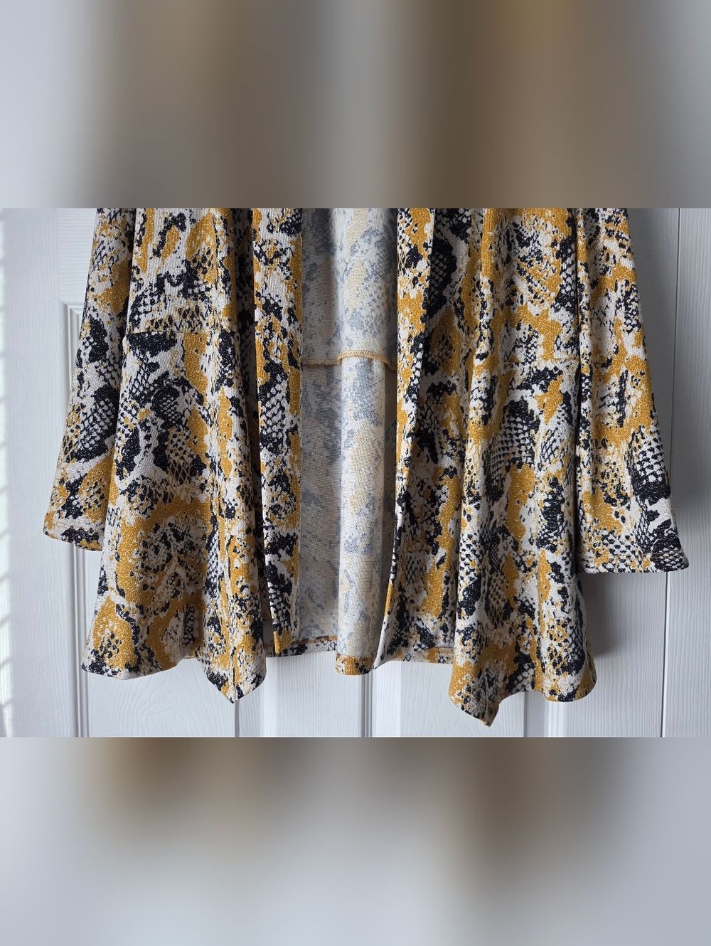 NWT Kasper Gold Snake-Print Open Front Cardigan Sweater Size L - Picture 8 of 15